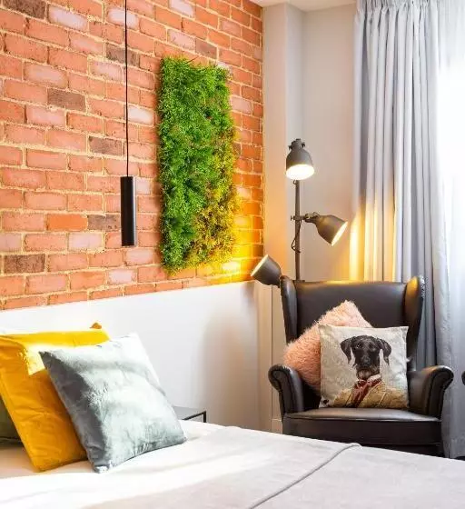 آپارتمان 3 خوابه, Fly Rooms Madrid Airport