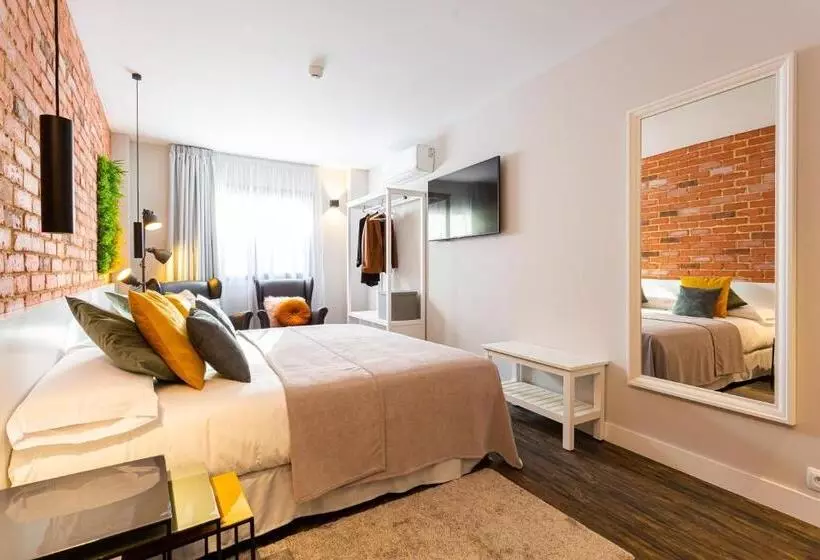 آپارتمان 3 خوابه, Fly Rooms Madrid Airport