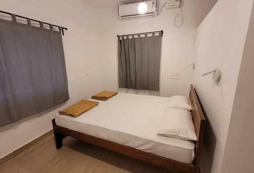 Deluxe Kamer, Hostel Mandala