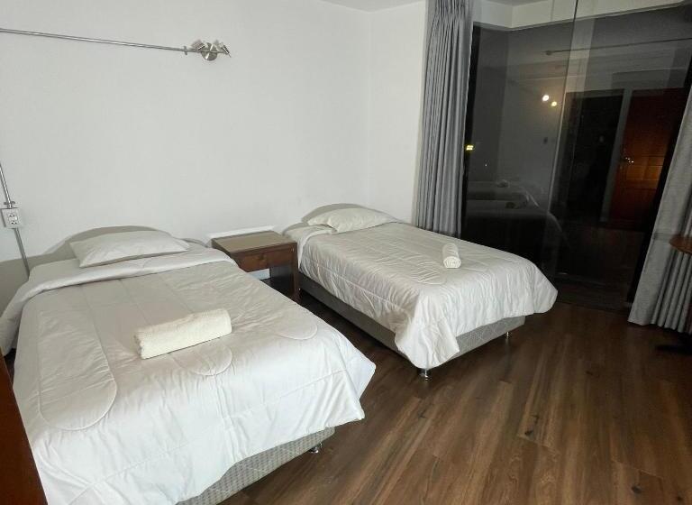 Comfort room with terrace, El Plaza Centro De Lima