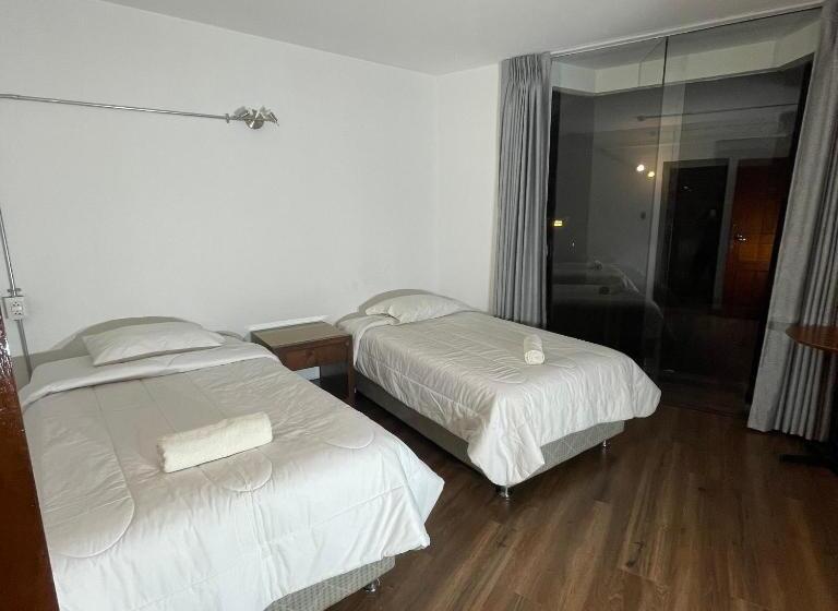 Comfort room with terrace, El Plaza Centro De Lima