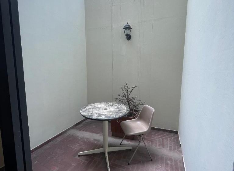 Comfort room with terrace, El Plaza Centro De Lima