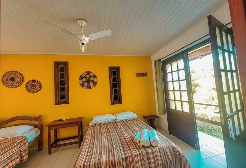 سوئیت با بالکن, Pousada Casa Da Marina