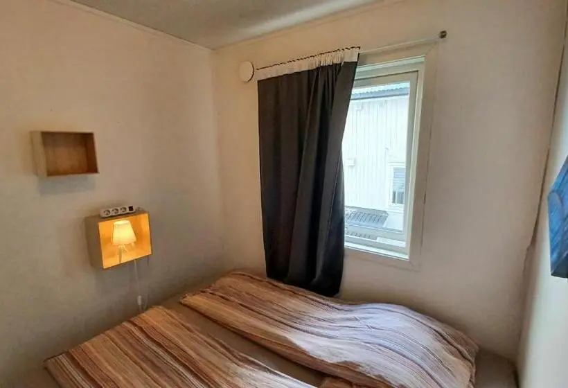 اتاق استاندارد با سرویس بهداشتی مشترک, Tromso Coco Apartments In Center
