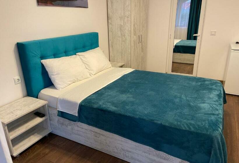 标准间, Villa Raul