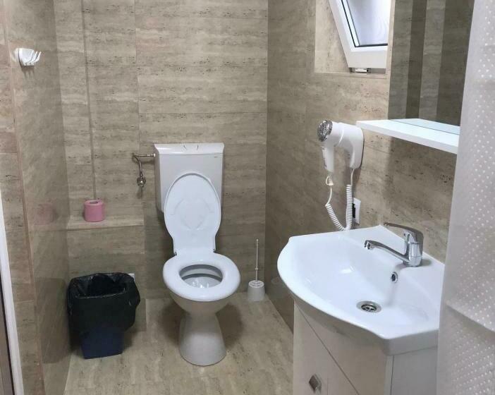 标准间, Villa Raul