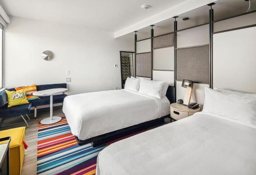 Номер Стандарт, Aloft Anchorage