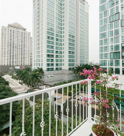Standard Studio with Balcony, The Euphoria Hanoi