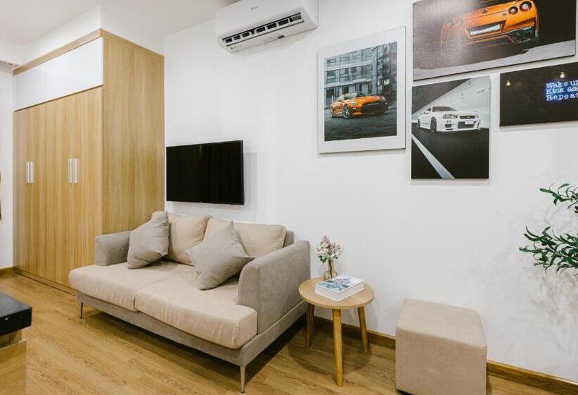 Standard Studio with Balcony, The Euphoria Hanoi