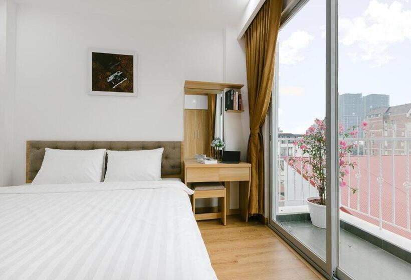 Standard Studio with Balcony, The Euphoria Hanoi