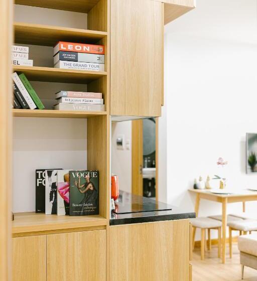 2 Bedroom Apartment, The Euphoria Hanoi