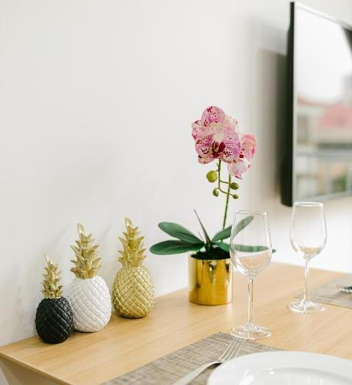 2 Bedroom Apartment, The Euphoria Hanoi