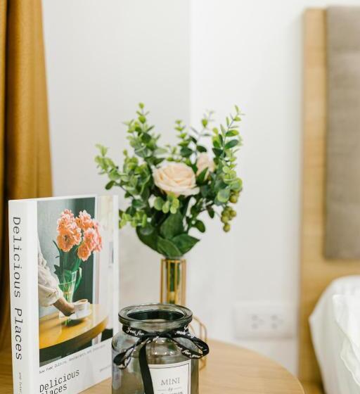 2 Bedroom Apartment, The Euphoria Hanoi