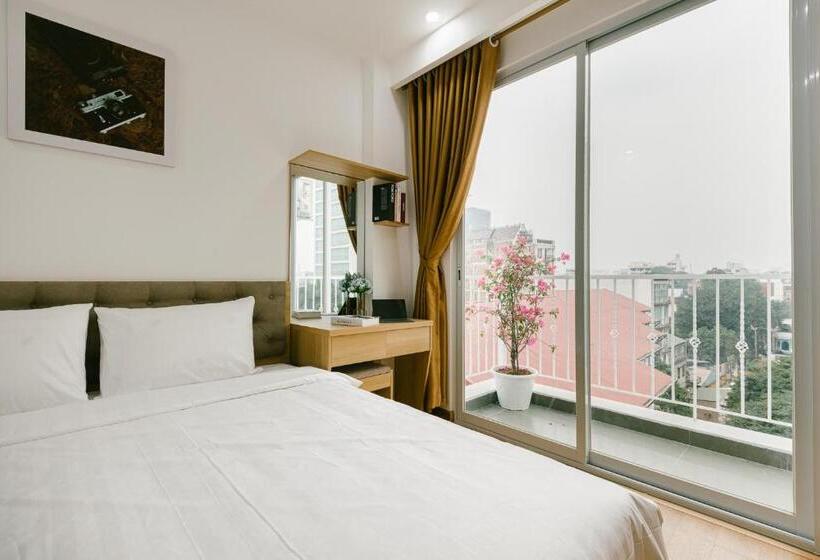 Standard Studio with Balcony, The Euphoria Hanoi