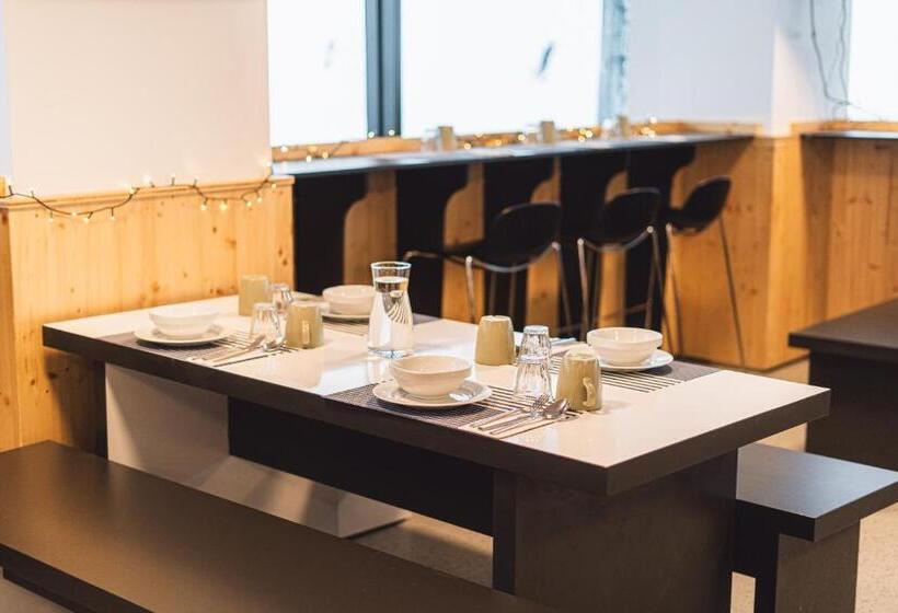 اتاق استاندارد با چشمانداز, Apex2100 International Ski Academy Tignes