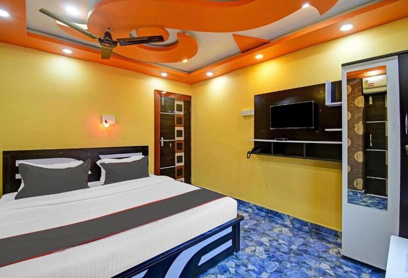 Triple Classic Room, Collection O The Heaven Inn