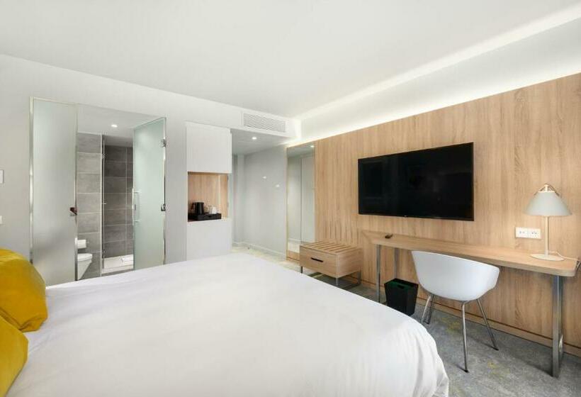 Стандартный Номер Кровать Кинг, Courtyard By Marriott Paris Charles De Gaulle Central Airport