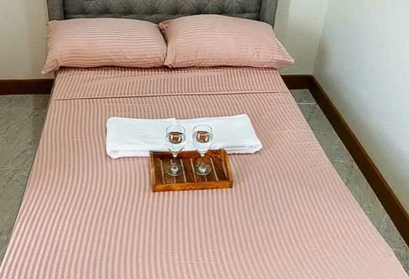 スタンダードルーム, Leonila S Travellers Inn
