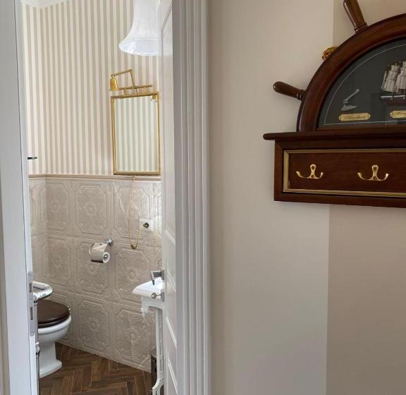 غرفة قياسية رباعية, Regal House Anzio Terrazzo
