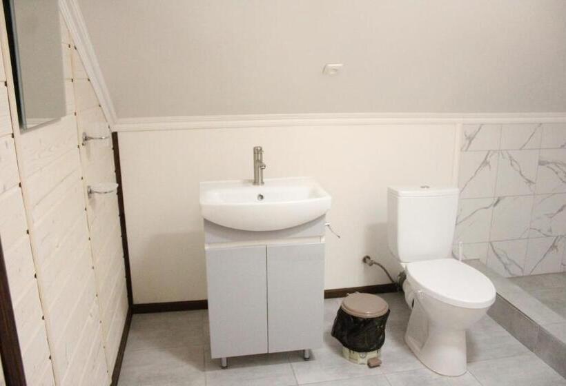 Семейный Номер Вид на Горы, котедж Uko