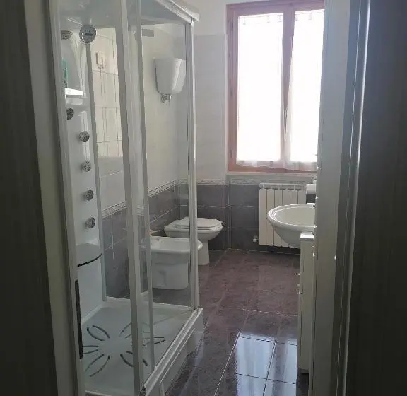 プールの見える１ベッドルームアパートメント, B&b Villa Ginevra
