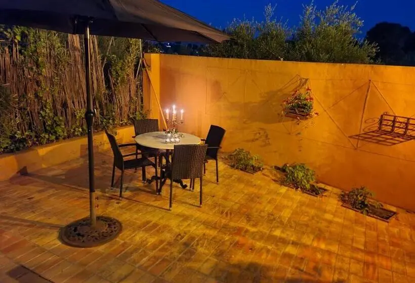 ファミリーステューディオ, Bed&breakfast Finca La Yuca Habitaciones