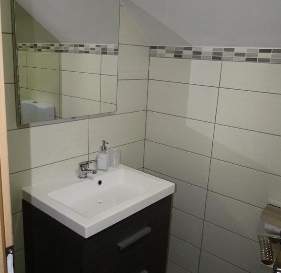 اتاق لوکس, Guesthouse Prenočišča širec