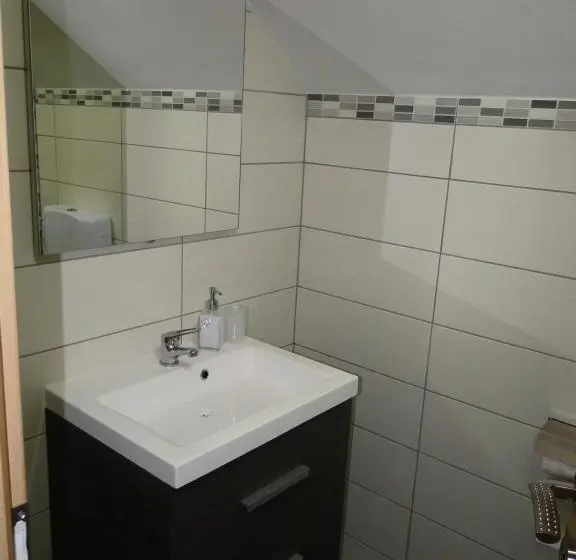 اتاق لوکس, Guesthouse Prenočišča širec