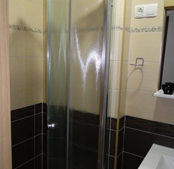 اتاق استاندارد سه نفره, Guesthouse Prenočišča širec