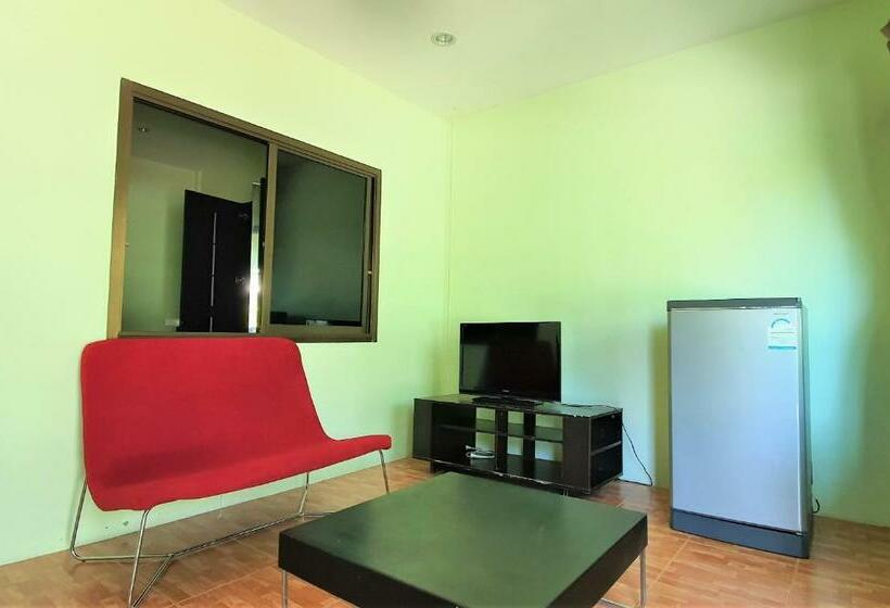 スタンダードルーム, Chalong Stay Well By Palai Seafood