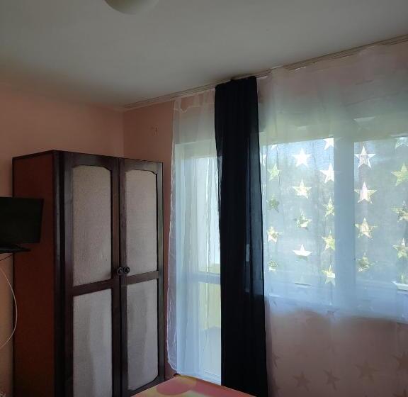 غرفة قياسية حمام مشترك, къща за гости василеви синеморец Guest House Vasilevi Sinemorets