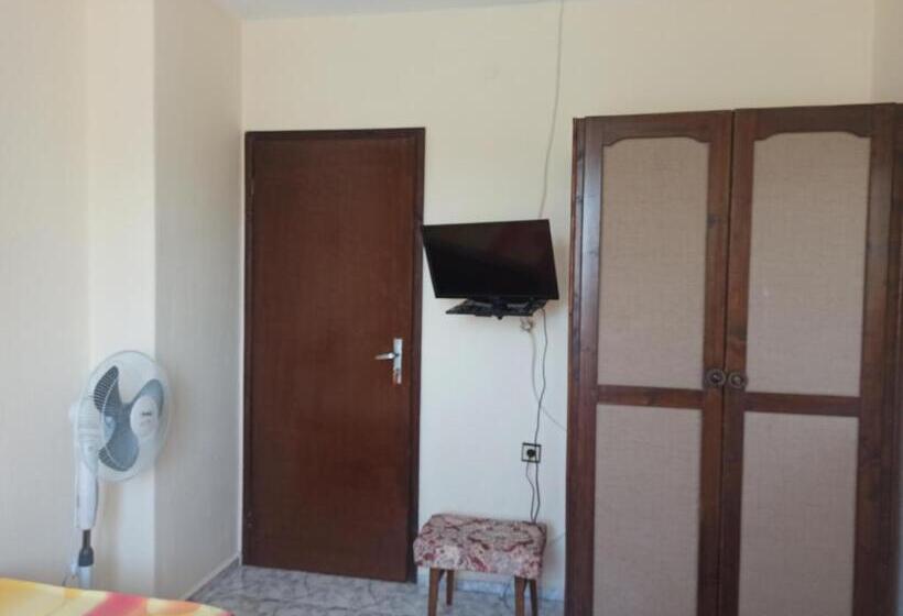 غرفة قياسية حمام مشترك, къща за гости василеви синеморец Guest House Vasilevi Sinemorets