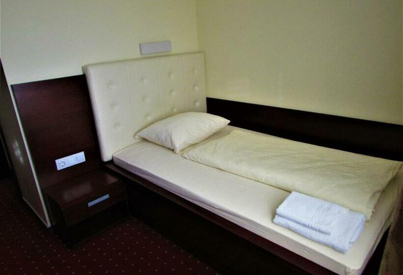 اتاق استاندارد یک نفره, Gostišče Zvezda Ljutomer