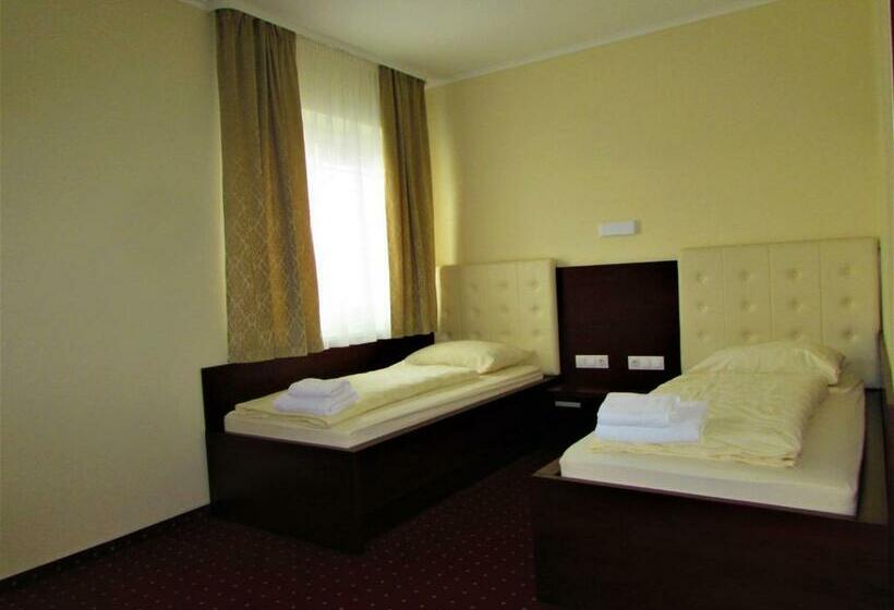 اتاق اکونومی, Gostišče Zvezda Ljutomer