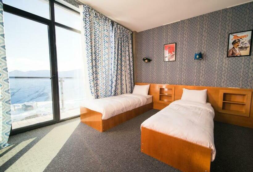 اتاق استاندارد سه تخته با بالکن, Ati Ambavi Botique Hotel Gudauri