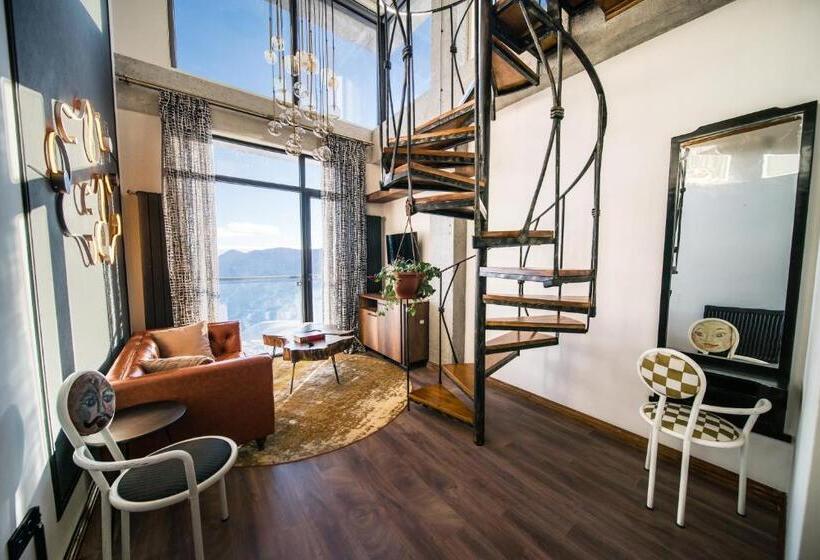 استودیوی لوکس, Ati Ambavi Botique Hotel Gudauri