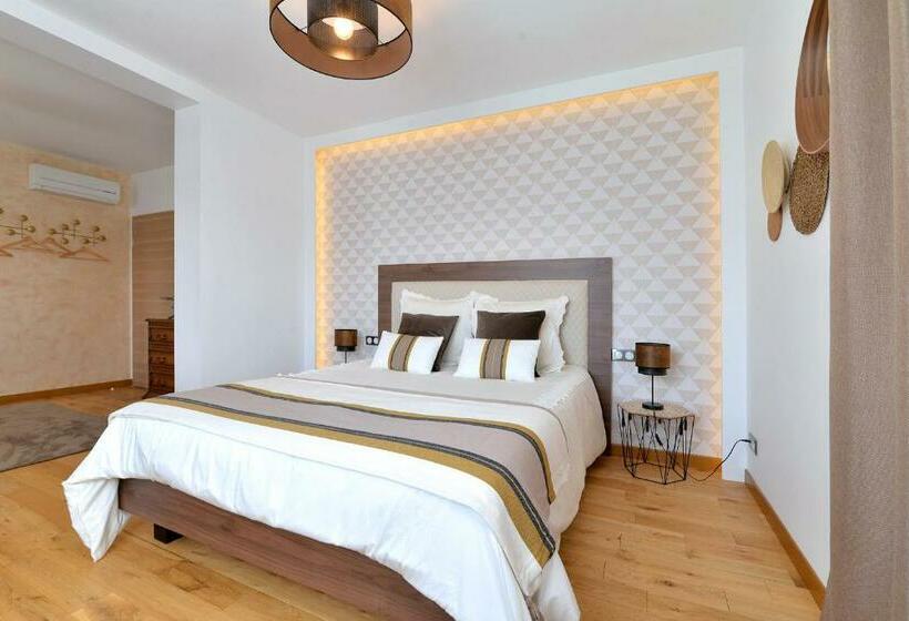 Номер Стандарт, Chambres Vignes Et Châteaux