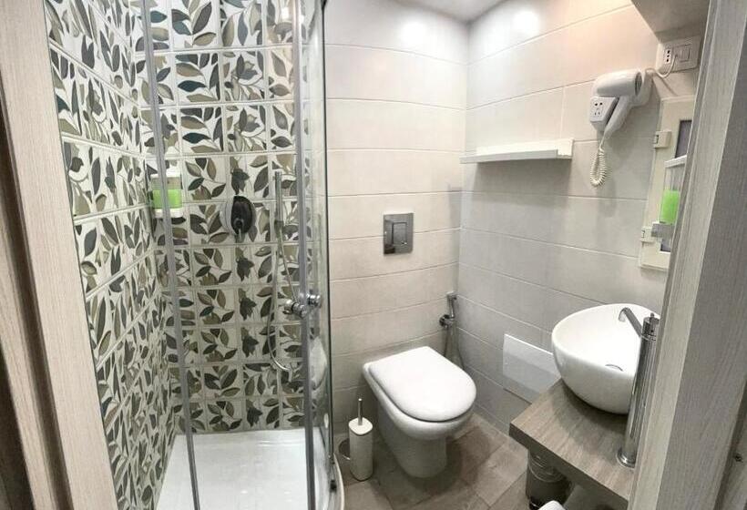 اتاق استاندارد, Valentine’s House