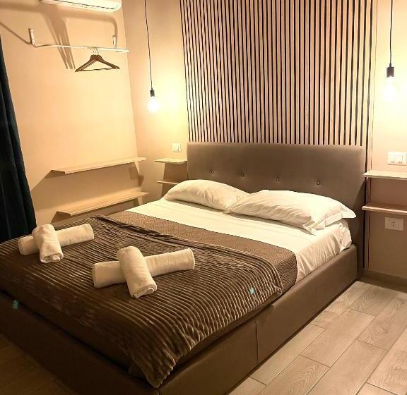 اتاق استاندارد, Valentine’s House