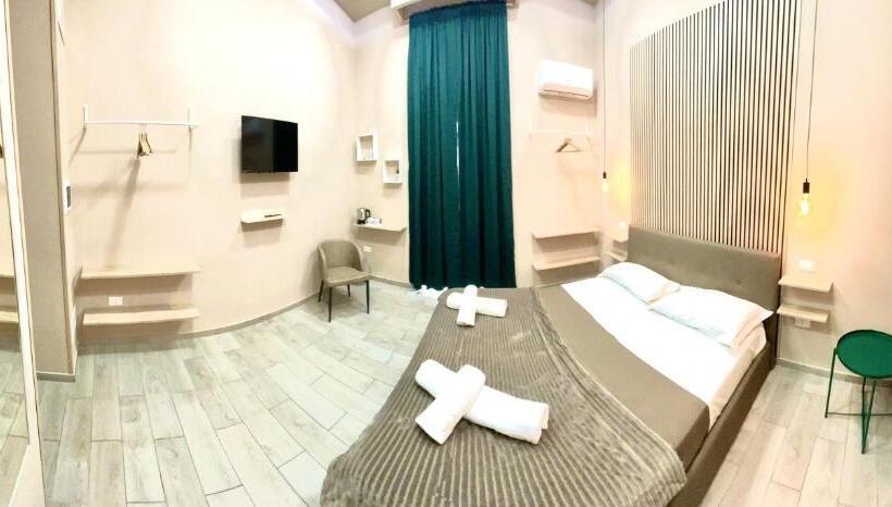 اتاق استاندارد, Valentine’s House