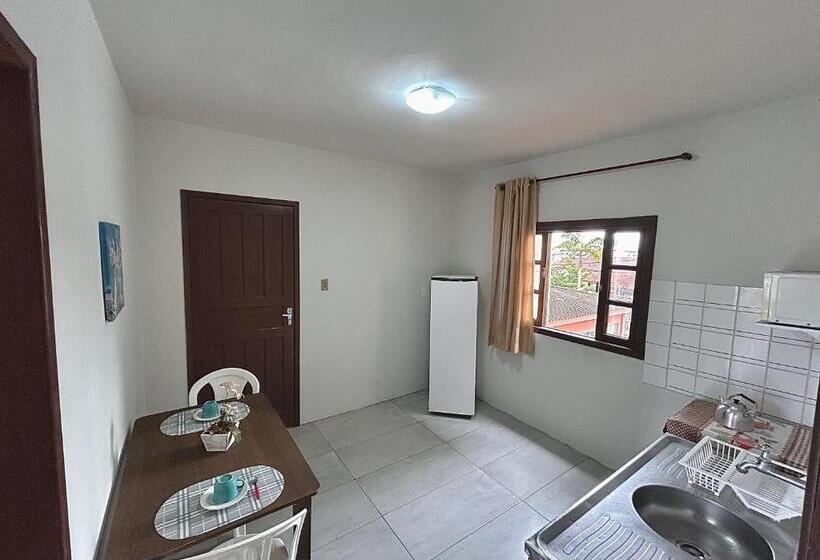 דירה בת חדר שינה 1 עם מרפסת, & Pousada Bella Vista