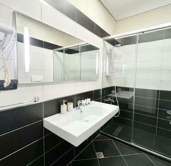 חדר סטנדרט נוף לים עם מרפסת, Brooklyn Vlore