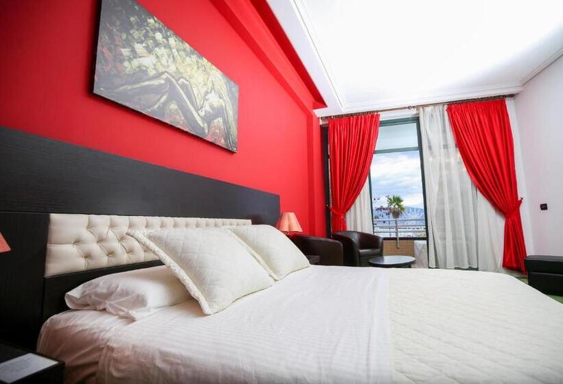 חדר סופריור לשלושה עם נוף לים, Brooklyn Vlore