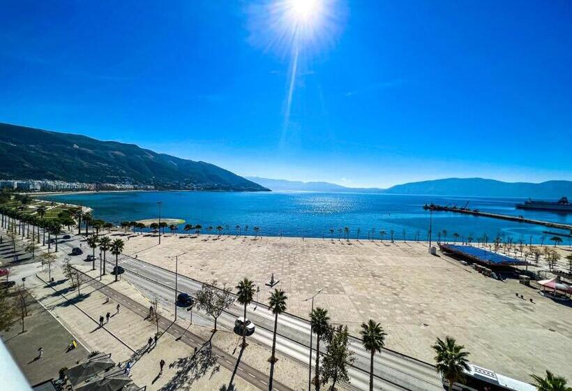 דירת חדר נוף לים, Brooklyn Vlore