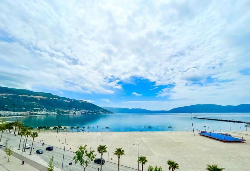 דירת חדר נוף לים, Brooklyn Vlore