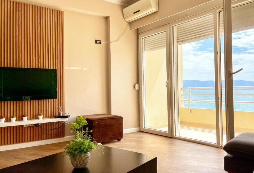 דירת חדר נוף לים, Brooklyn Vlore