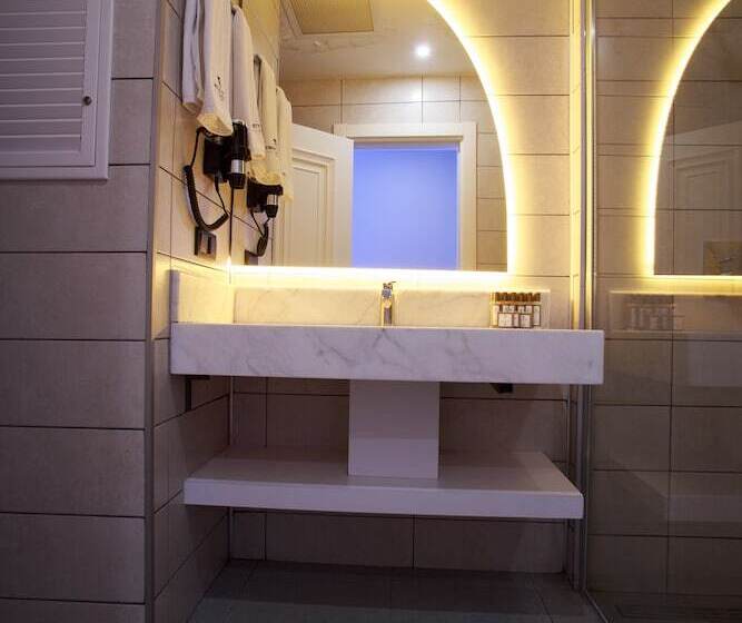 Трехместный Номер Superior, Mitte Port Hotel Konak Izmir