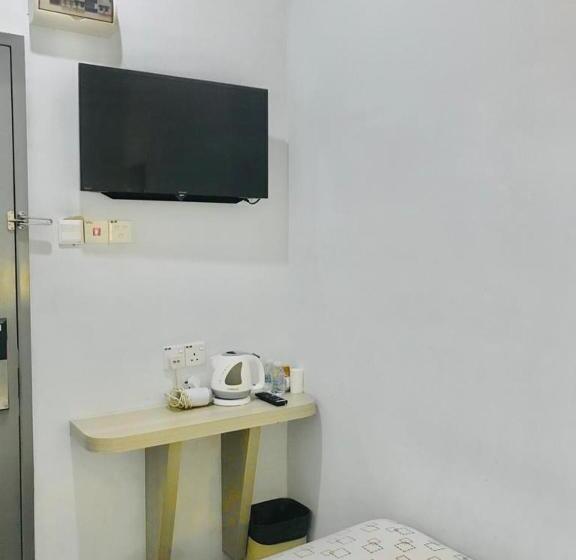 اتاق استاندارد یک نفره, Kozi Hotel Bukit Indah