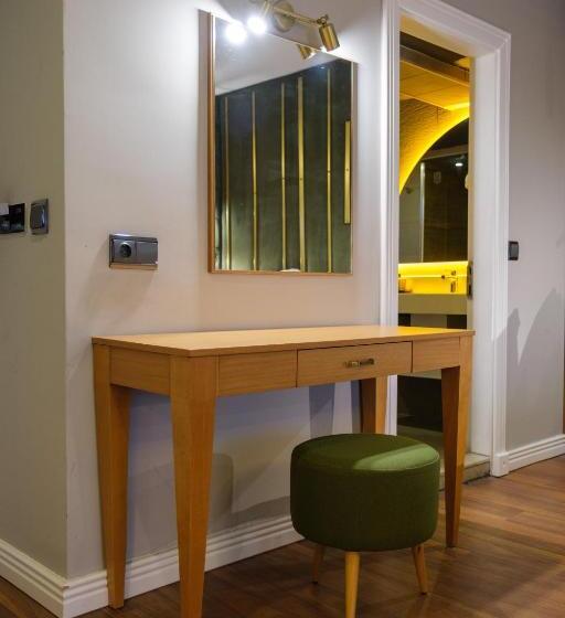 חדר דלוקס עם מרפסת, Mitte Port Hotel Konak Izmir