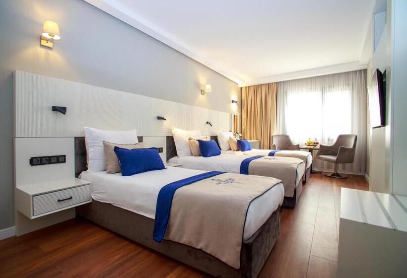 Трехместный Номер Superior, Mitte Port Hotel Konak Izmir